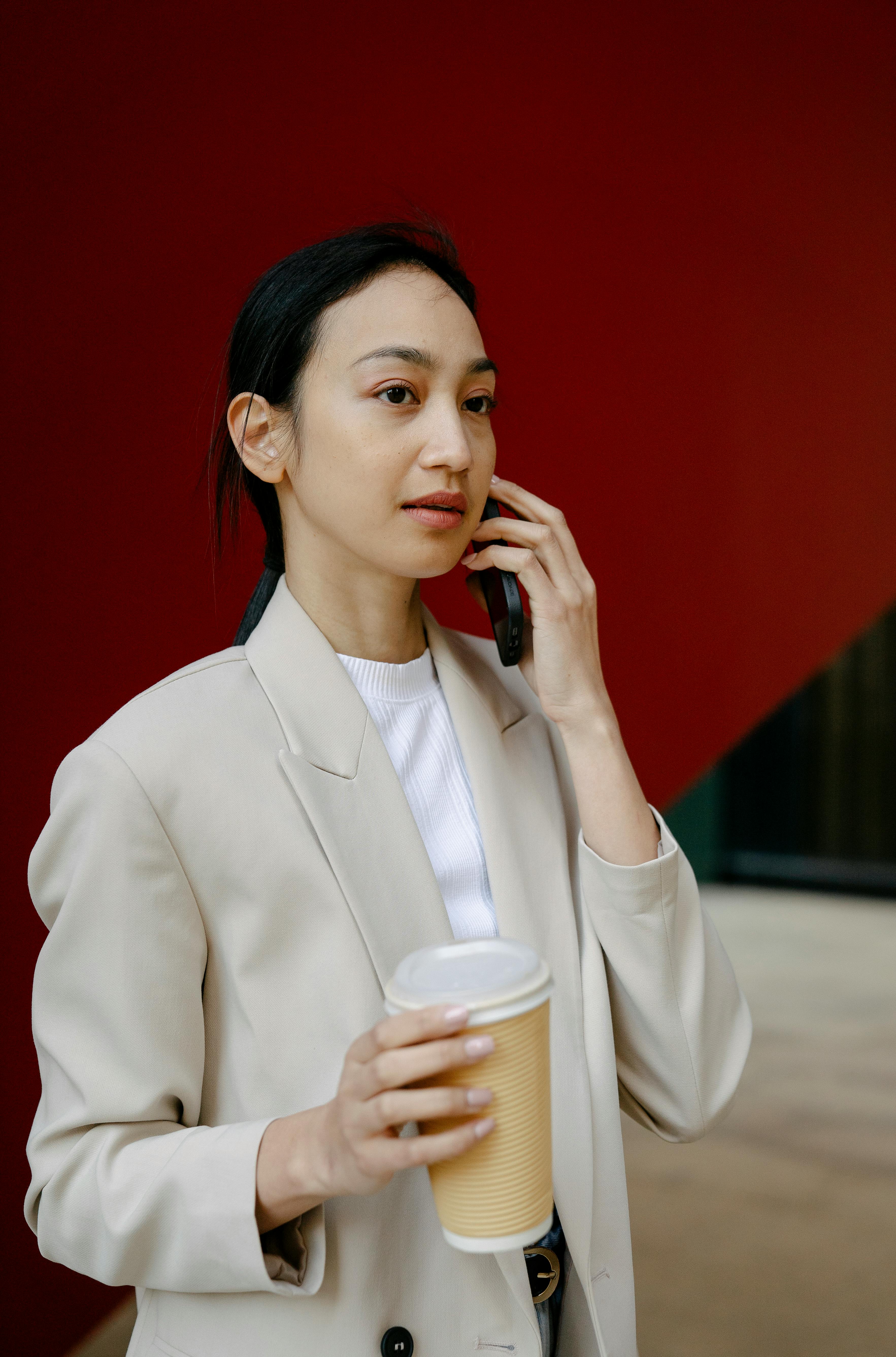 Woman making a call | Source: Pexels