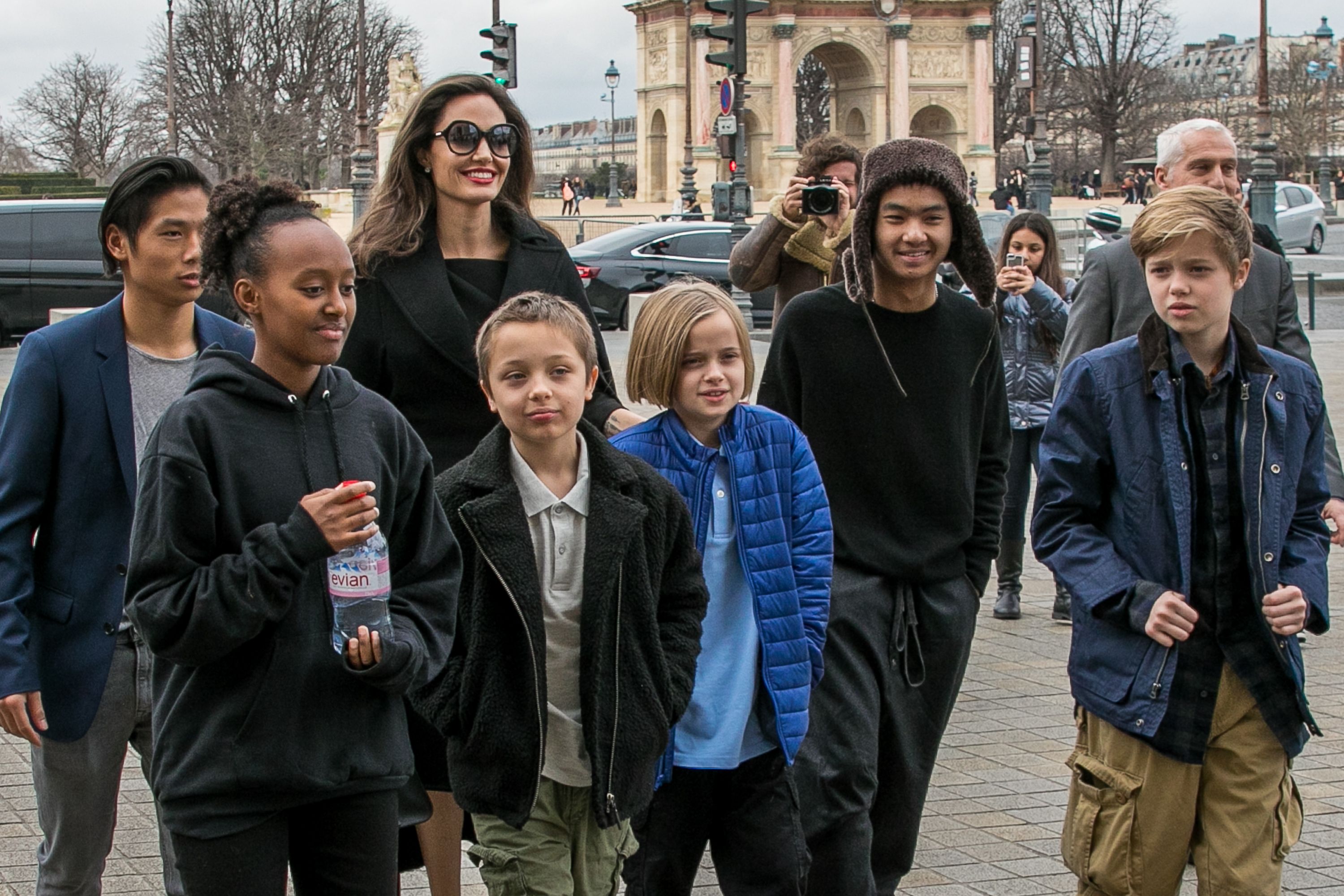 Angelina Jolie and her children Maddox, Shiloh, Vivienne, Knox, Zahara, and Pax Jolie-Pitt arriving at the Louvre museum on January 30, 2018, in Paris, France | Photo: Marc Piasecki/GC Images/Getty Images