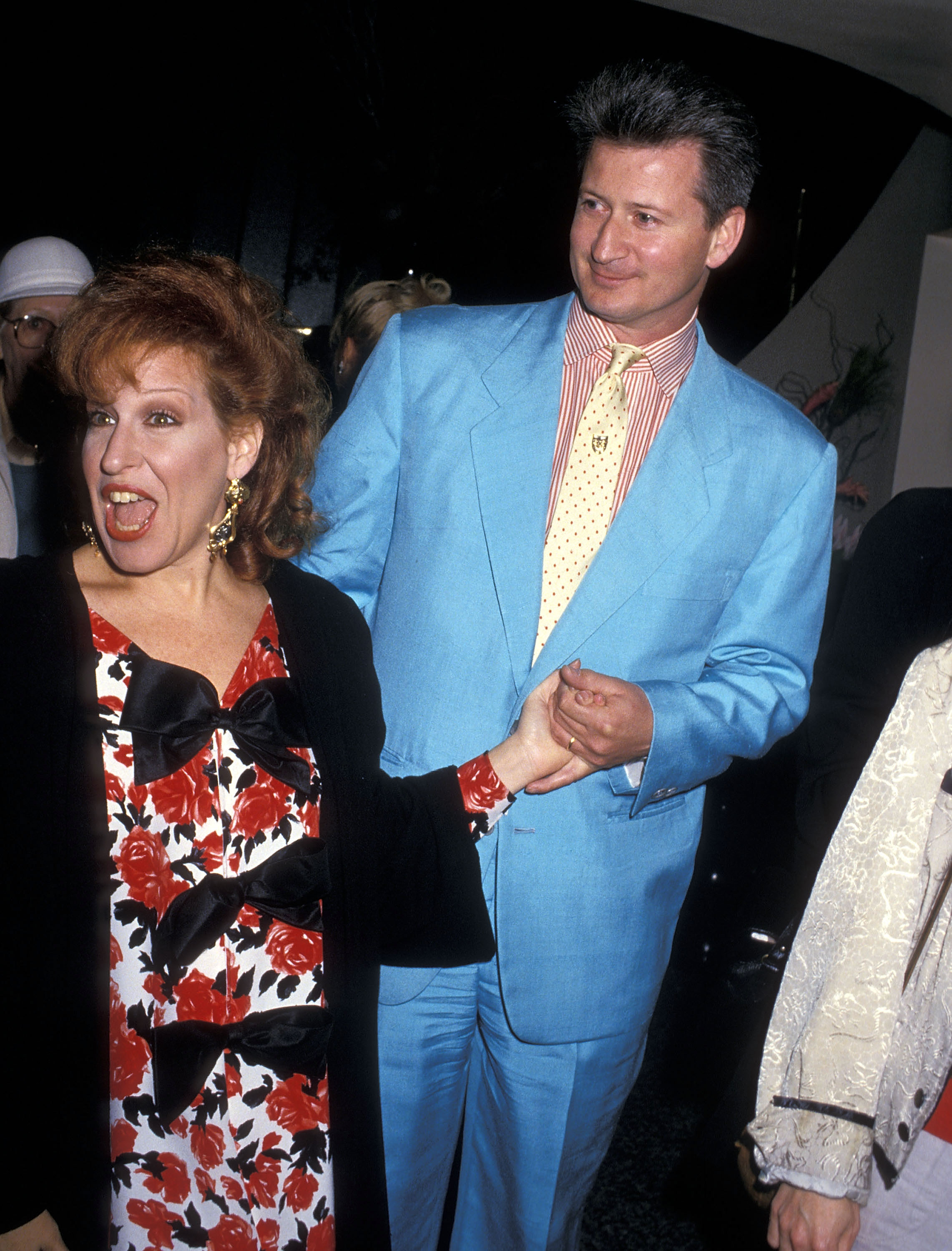 Singer Bette Midler and husband Martin von Haselberg attend the screening party for the HBO Special "Bette Midler's Mondo Beyondo" on March 9, 1988 at Palette Restaurant in Los Angeles, California. | Source: Getty Images