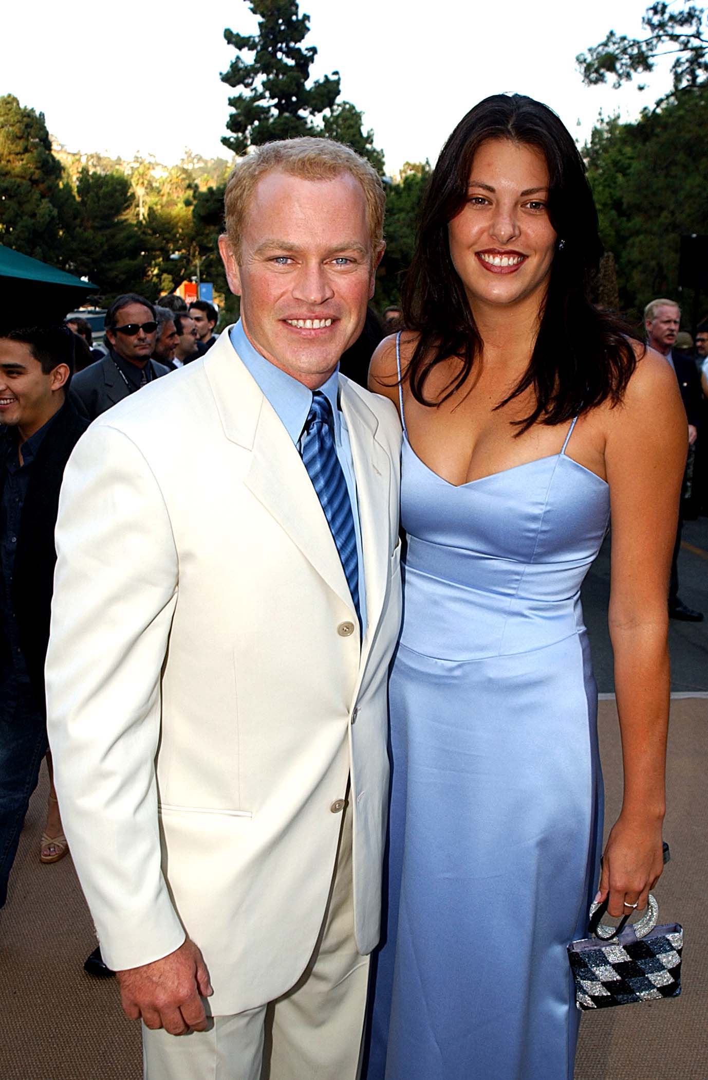 Neal and Ruve McDonough during HBO's "Band of Brothers" premiere in Hollywood, California, on August 29, 2001 | Source: Getty Images