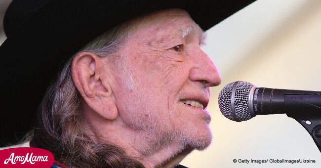 Willie Nelson and Sturgill Simpson team up for a mesmerizing duet 