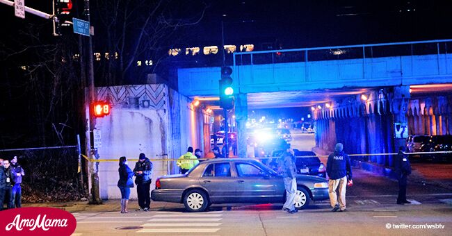 Two Chicago police officers killed in a tragic accident by a metro train