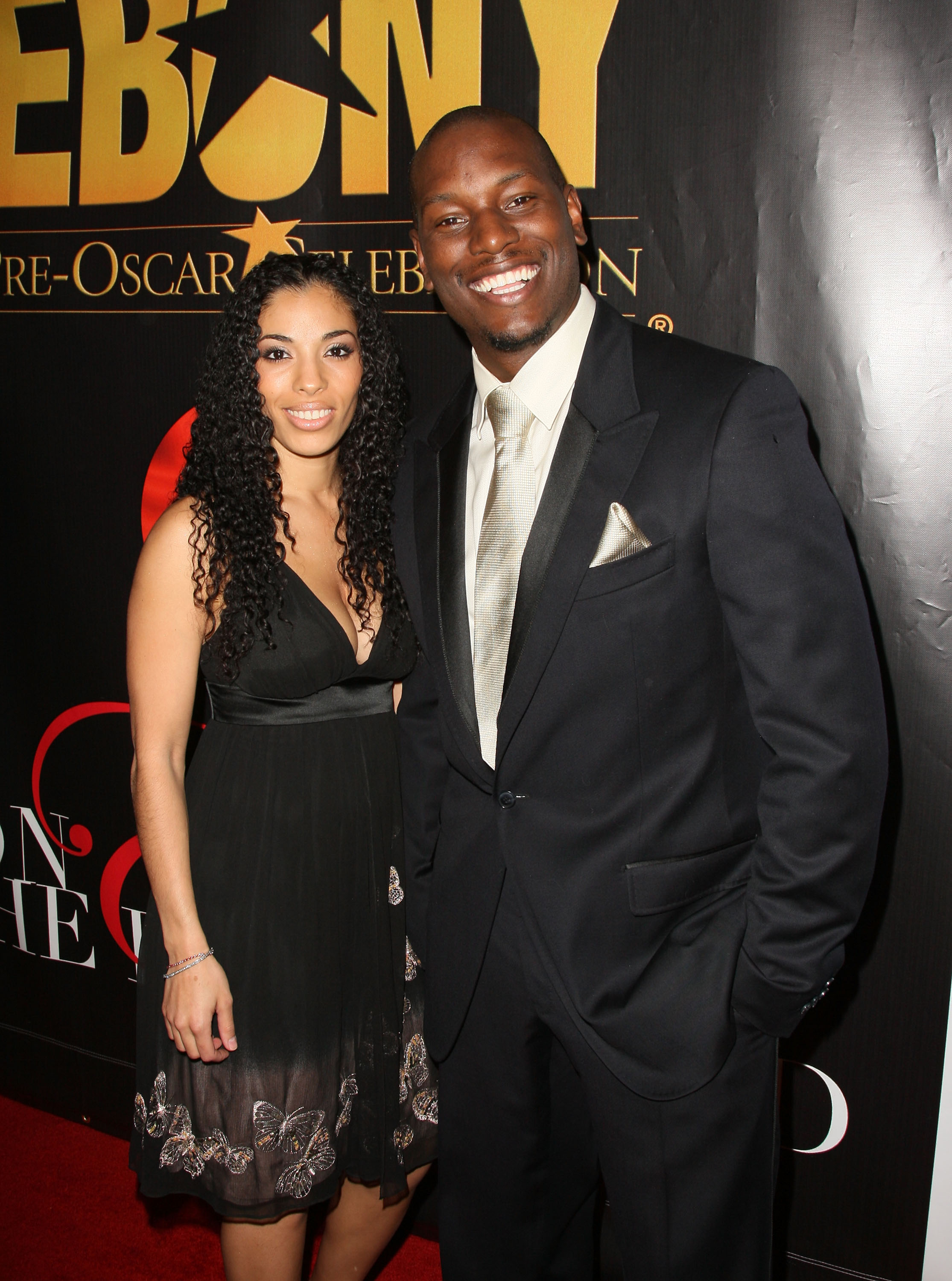 Tyrese Gibson flashed a wide smile while posing beside his then-wife Norma Gibson during a glamorous Hollywood night out. Dressed in sleek formalwear, the pair looked polished and comfortable as cameras captured them at the celebrity-filled celebration.