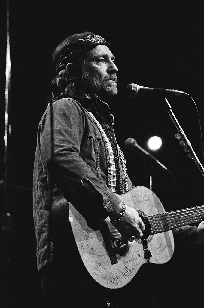 Willie Nelson performs live at The Circle Star Theatre in 1974 in Palo Alto, California. | Source: Getty Images
