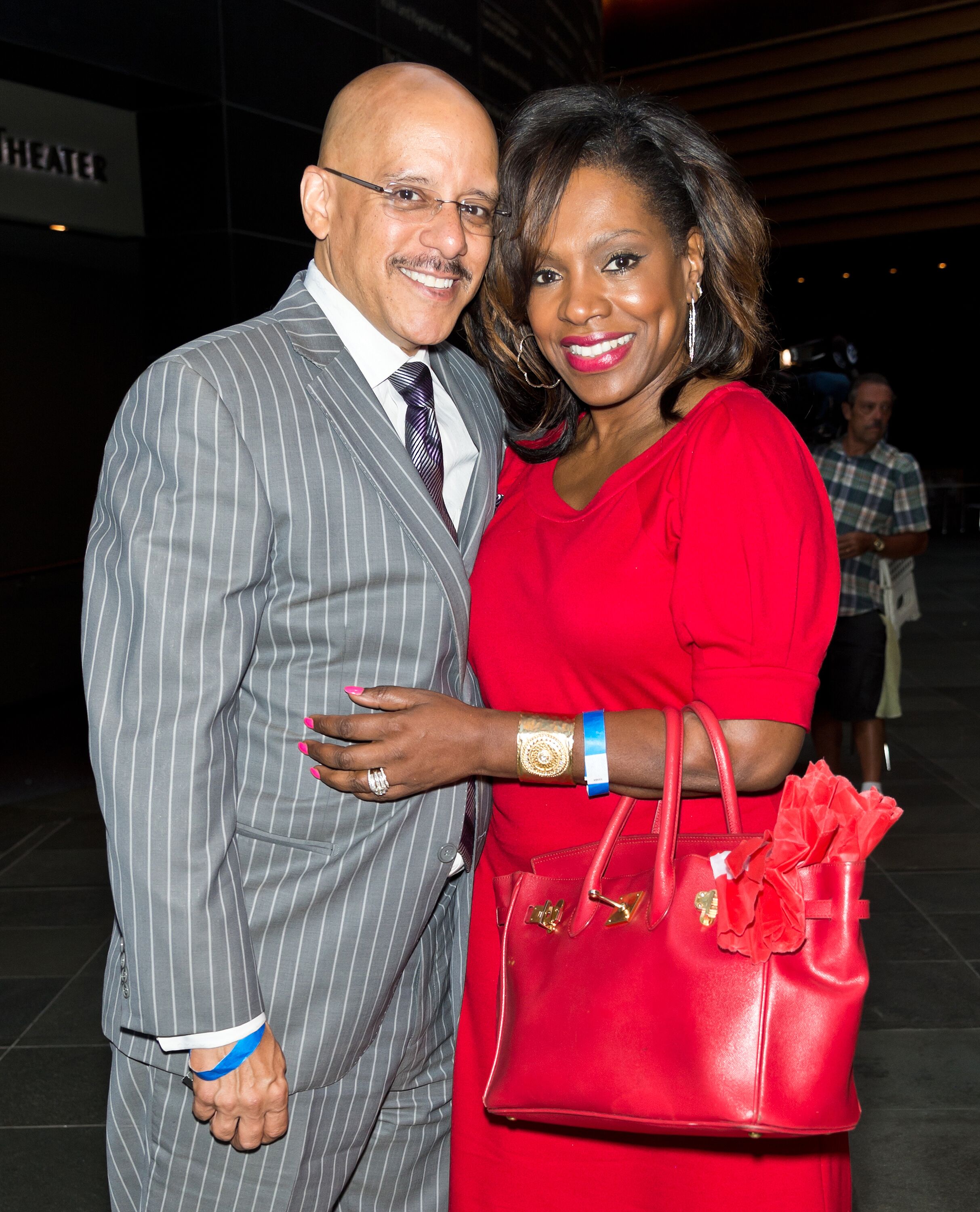 Sheryl Lee Ralph  and Senator Vincent Hughes at a red carpet screening of "The Butler" in 2013 | Source: Getty Images