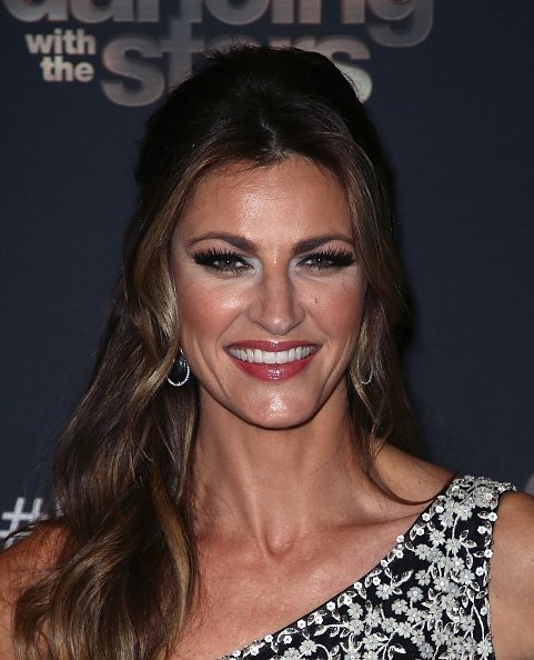  Erin Andrews poses at "Dancing with the Stars" Season 28 Finale at CBS Television City on November 25, 2019 in Los Angeles, California | Photo: Getty Images