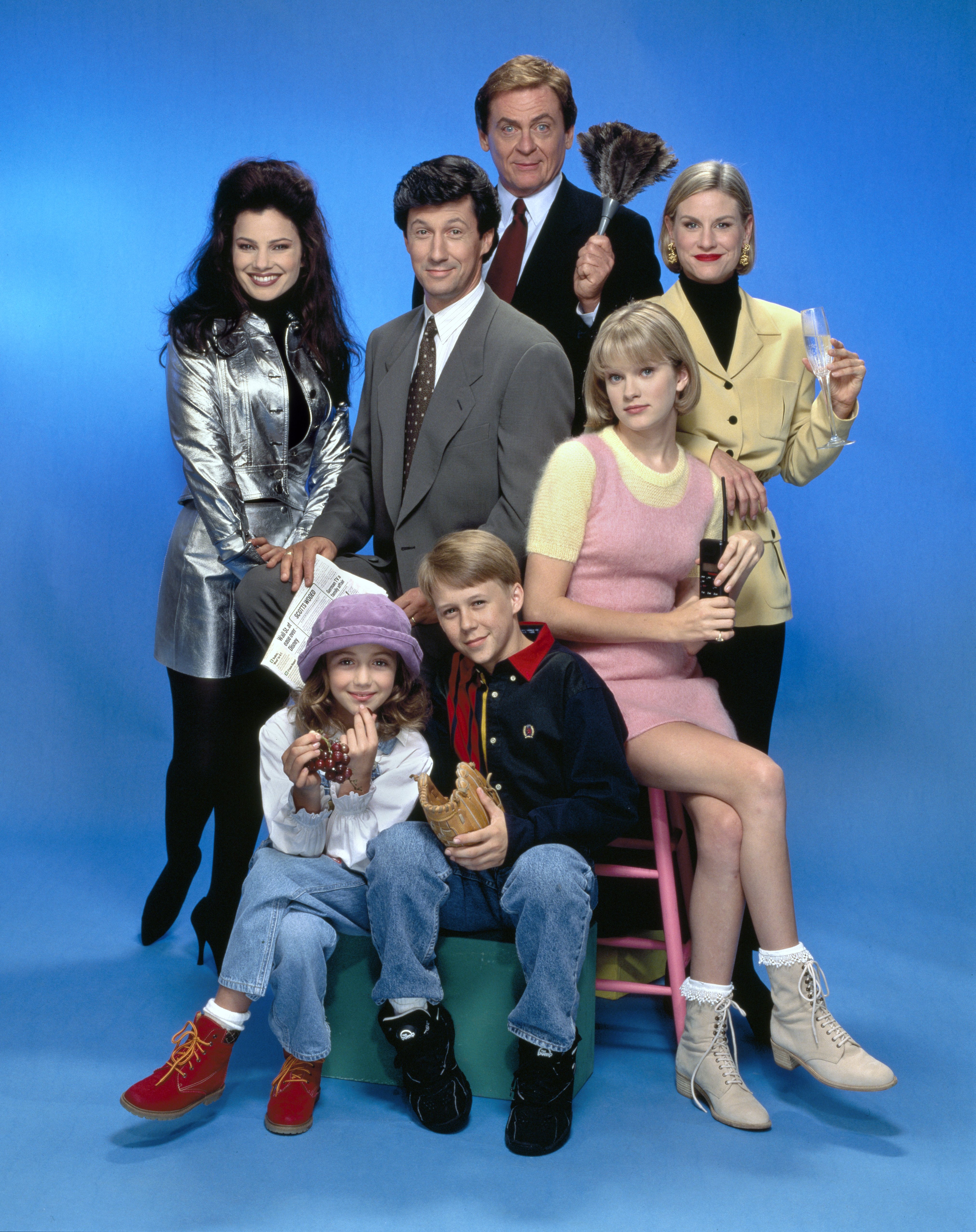 Photo of Fran Drescher, Charles Shaughnessy, Daniel Davis, Lauren Lane, Nicholle Tom, Benjamin Salisbury, and Madeline Zima on January 1, 1993 | Source: Getty Images