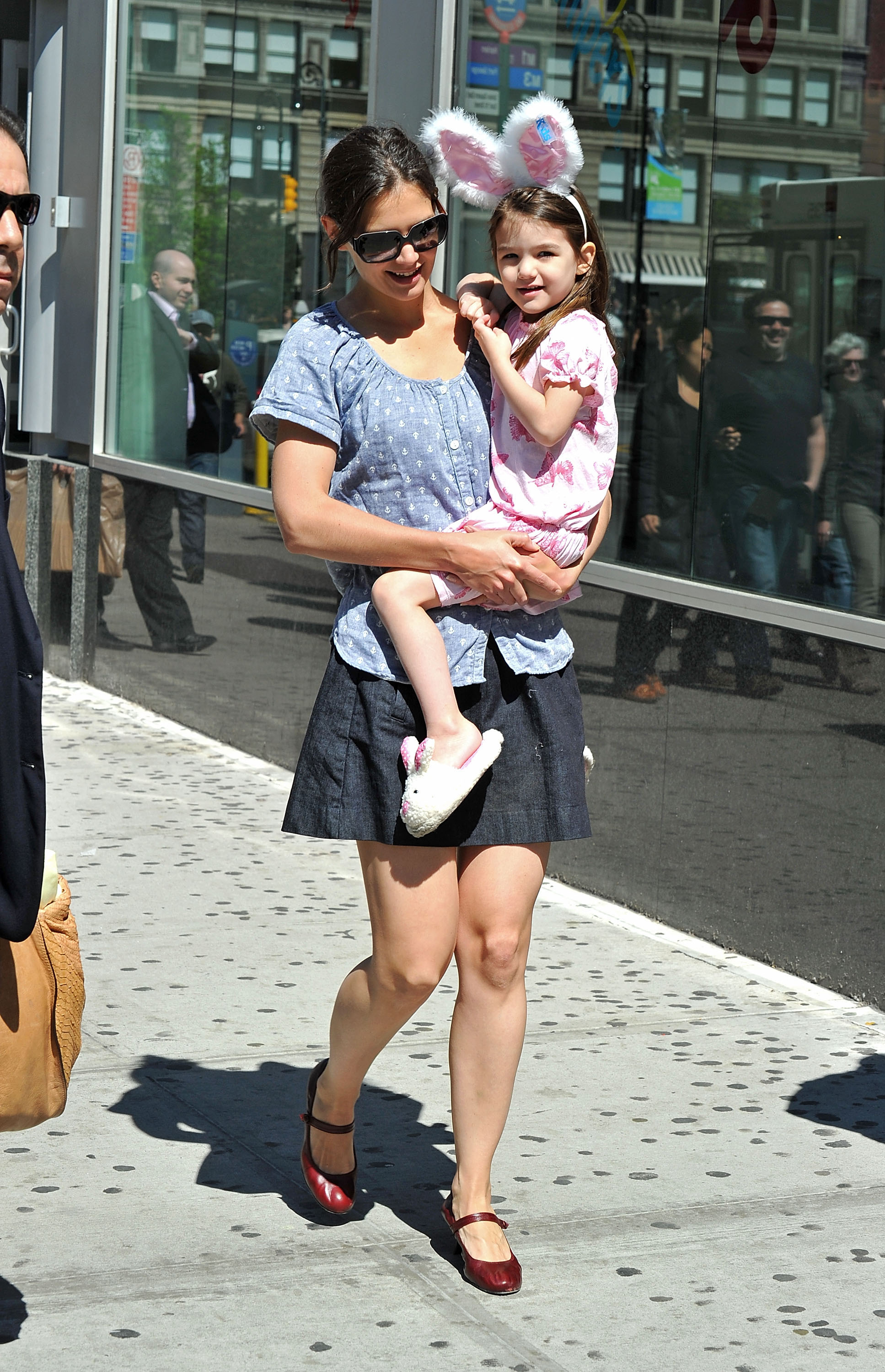 Katie Holmes and Suri Cruise seen walking around Union Square in New York City, on April 10, 2010. | Source: Getty Images