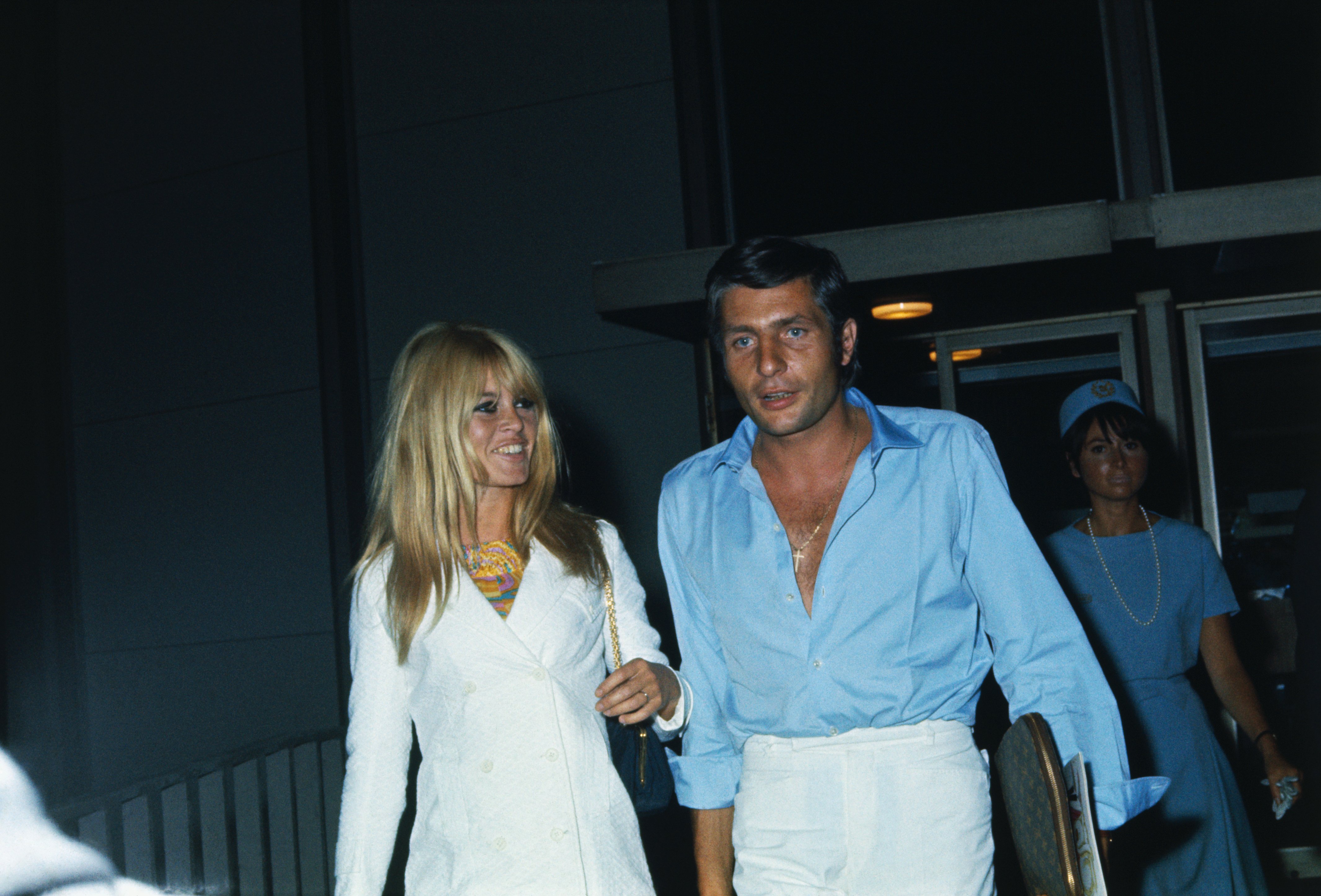 Brigitte Bardot and Gunter Sachs leaving the airport in Los Angeles. | Source: Getty Images