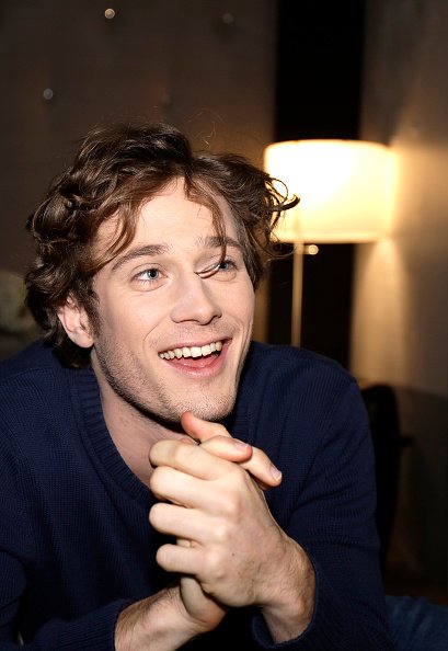 Acteur, fils de Laurent Baffie, Benjamin Baffie à Paris, France, le 22 novembre 2009. | Photo : Getty Images
