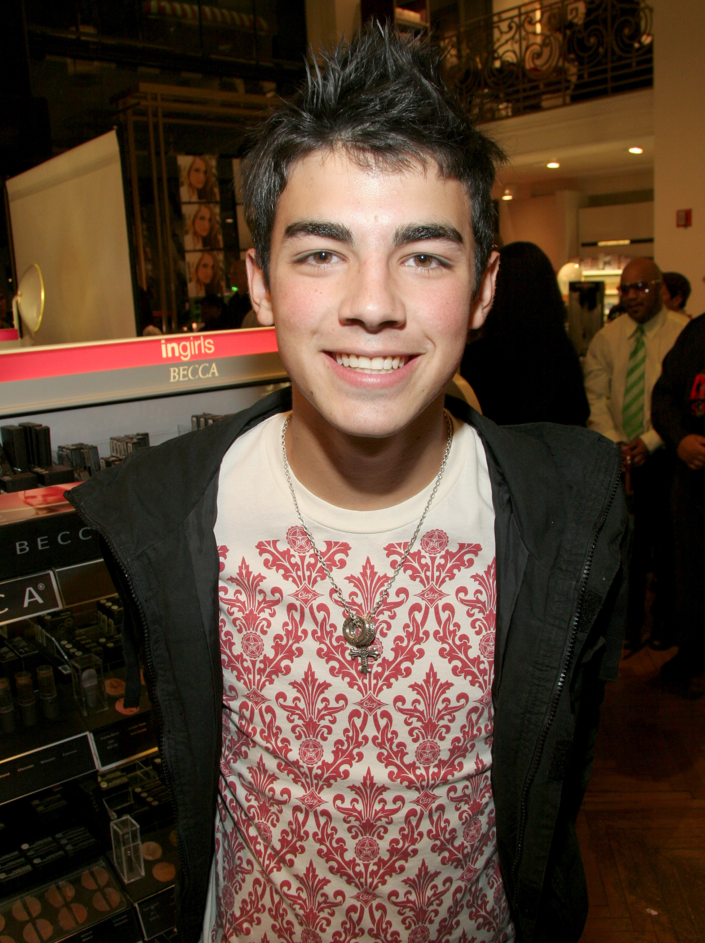 Joe Jonas in New York City on August 29, 2006 | Source: Getty Images