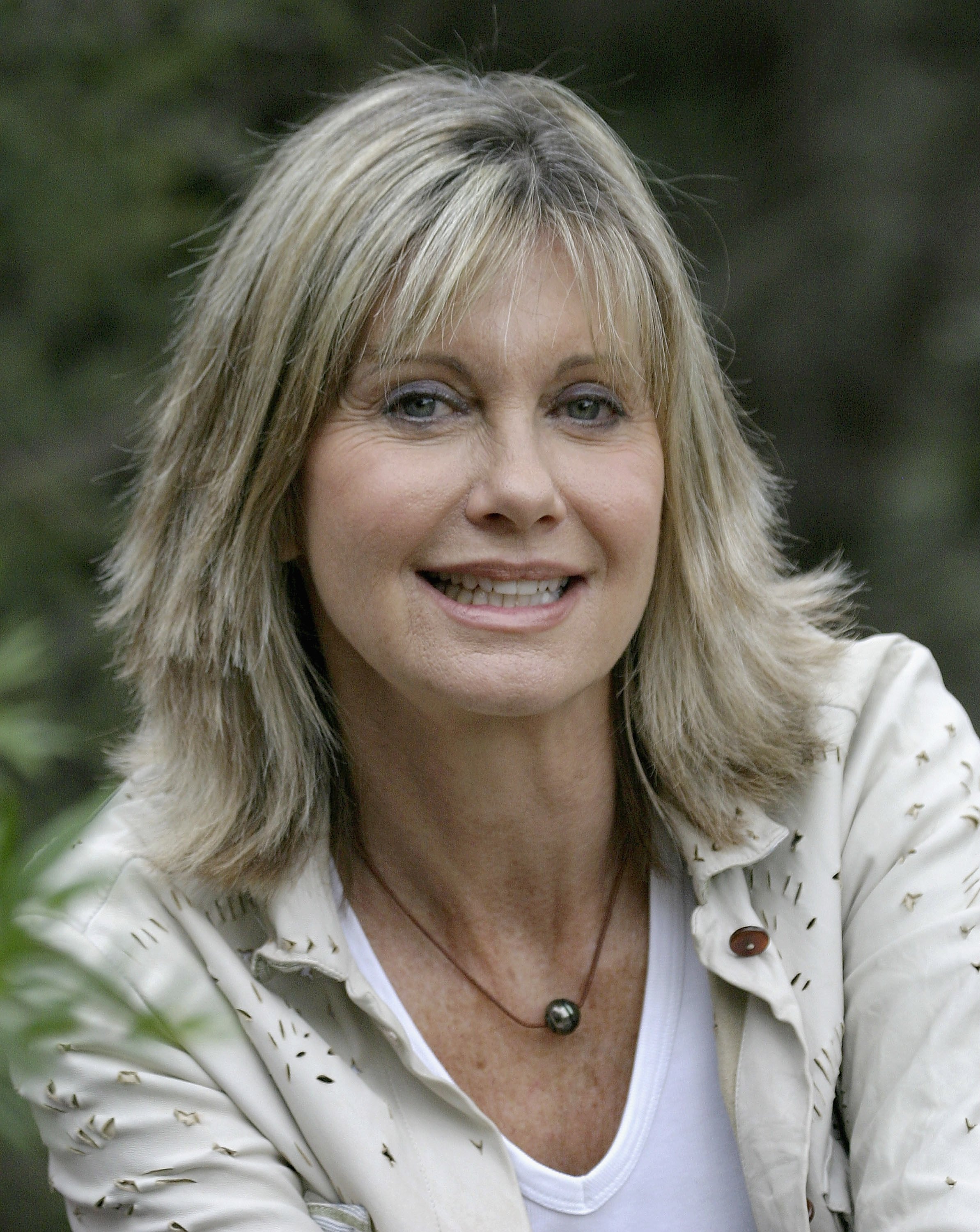 Olivia Newton-John attends the National Tree Day 10th Anniversary Launch at Sydney Park on July 07, 2005, in Sydney, Australia. | Source: Getty Images