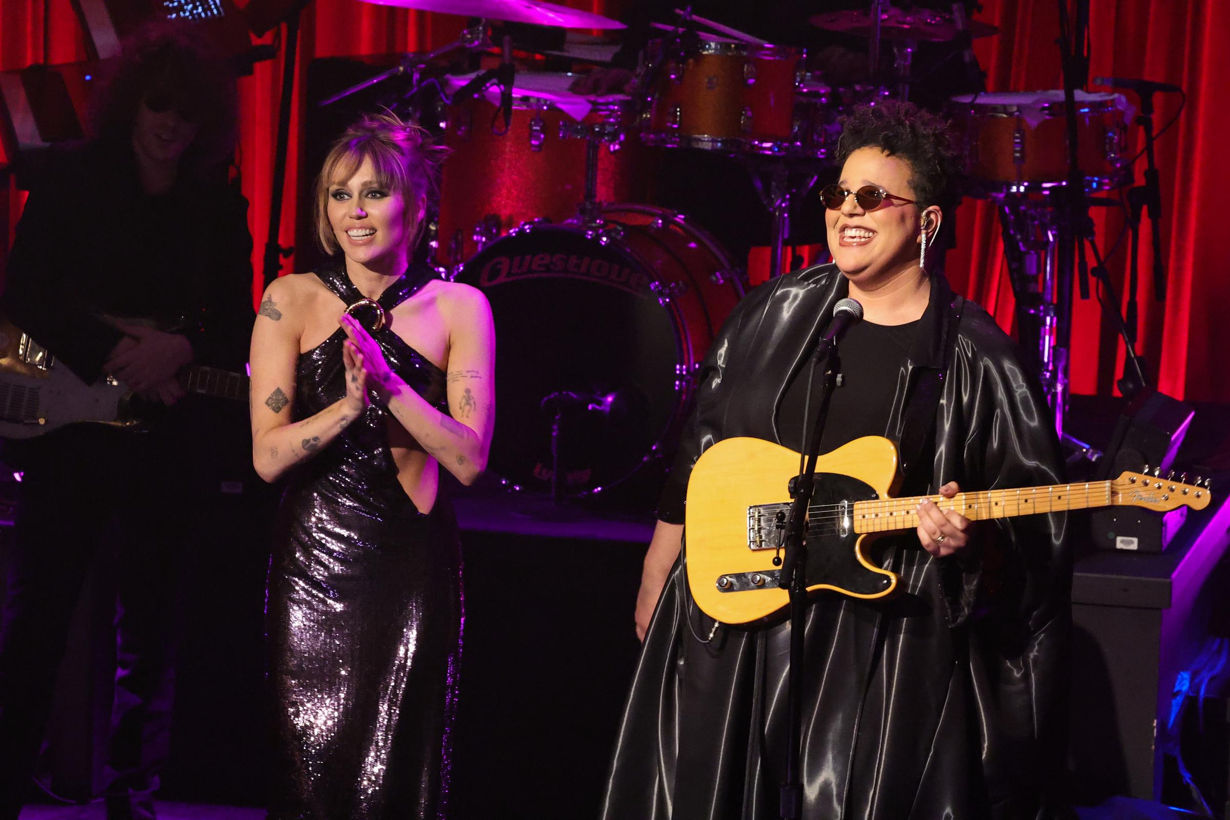 Miley Cyrus and Brittany Howard perform "Nothing Compares 2 U" on February 16, 2025 | Source: Getty Images