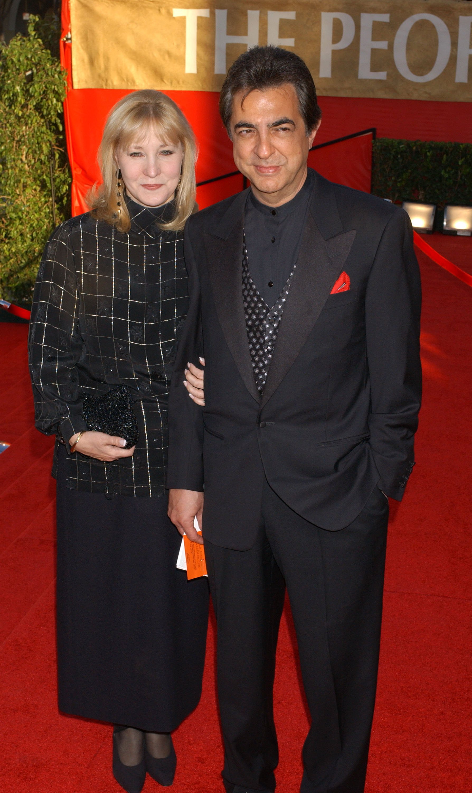 Joe Mantegna and Arlene Vrhel at the 30th Annual People's Choice Awards on January 11, 2004 | Source: Getty Images
