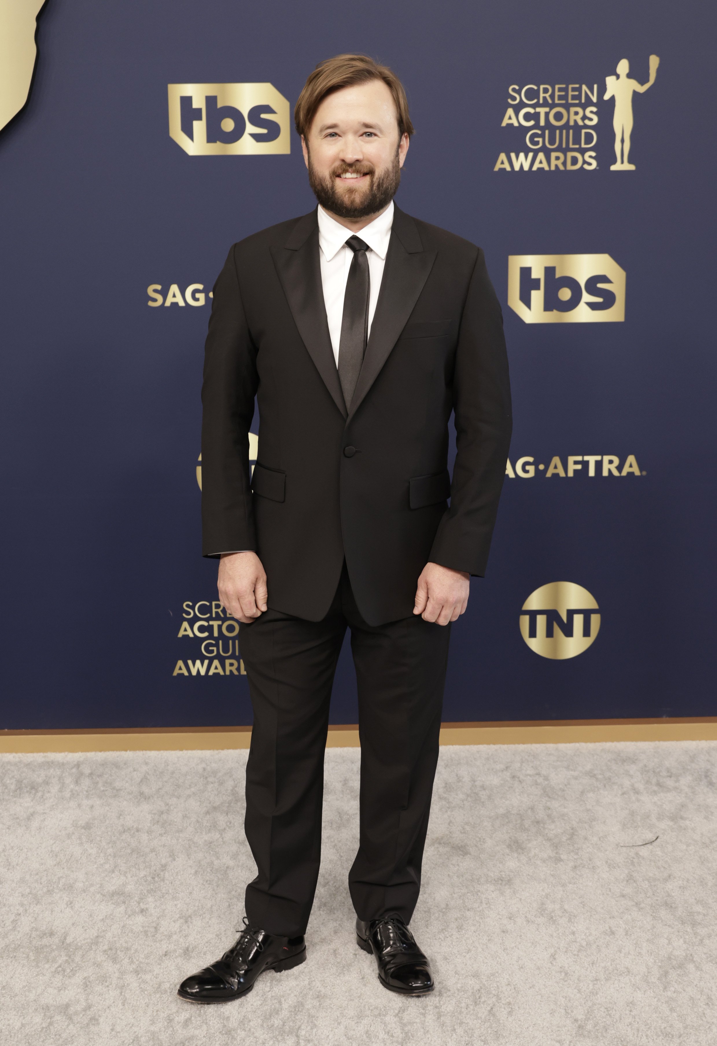 Haley Joel Osment besucht die 28. jährlichen Screen Actors Guild Awards im Barker Hangar am 27. Februar 2022 in Santa Monica, Kalifornien. | Quelle: Getty Images