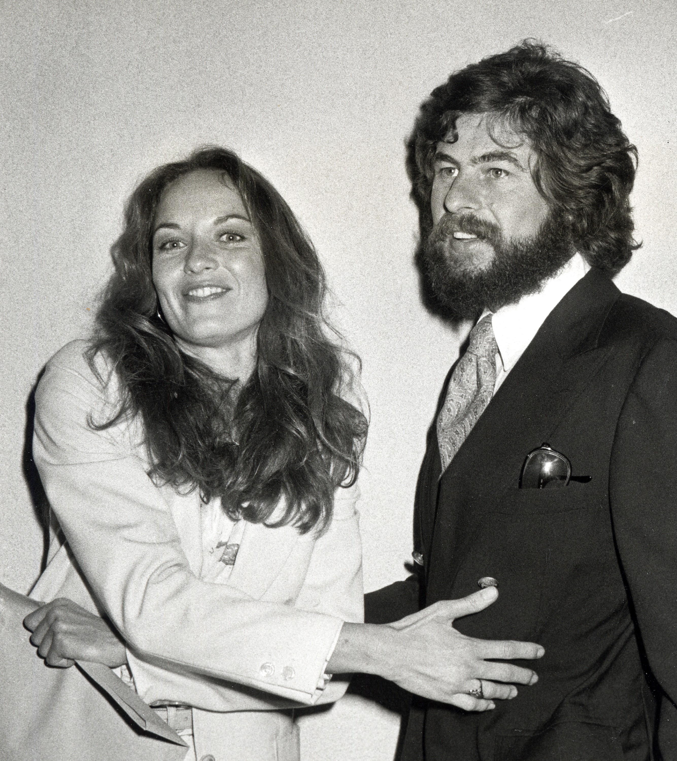 The actress and David Shaw during Look Magazine party on February 14, 1979, in Beverly Hills, California. | Source: Getty Images