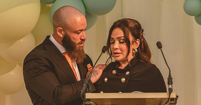 Ashley Cain and his girlfriend, Safiyya Vorajee, speaking at their daughter Azaylia's funeral. | Photo: Instagram/meashleycain