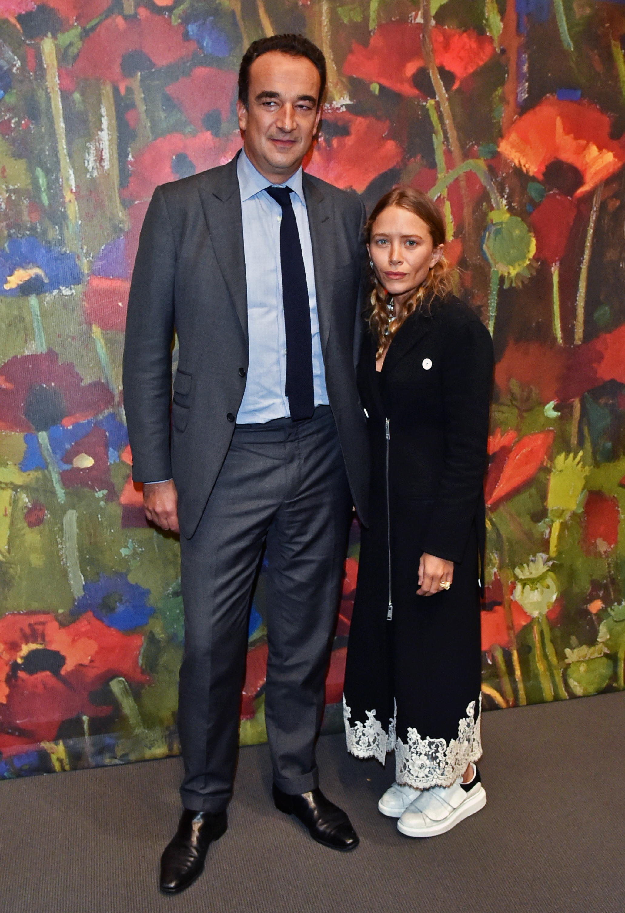 Olivier Sarkozy and Mary-Kate Olsen at the "Take Home a Nude" annual auction and dinner in New York on October 11, 2017 | Source: Getty Images