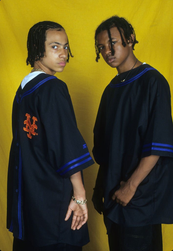 Rap group Kris Kross (aka Chris "Mac Daddy" Kelly and Chris "Daddy Mac" Smith) in a portrait taken on June 10, 1993. | Photo: Getty Images