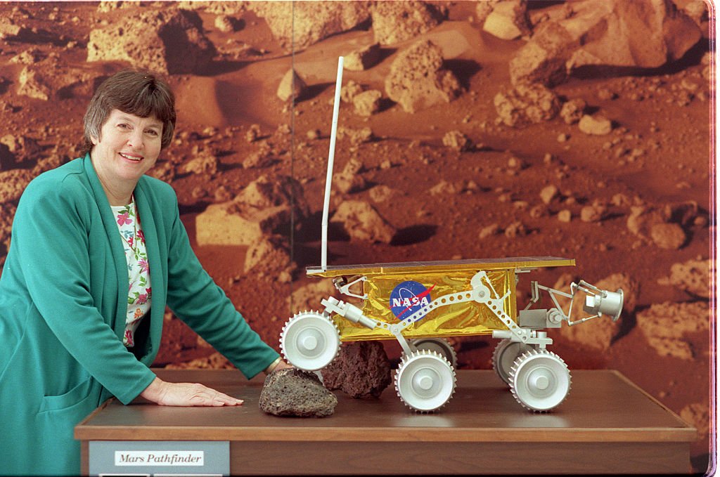 Donna Shirley, Mars Exploration Program Manager with lifesize model of Sojourne | Source: Getty Images