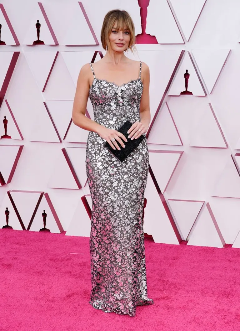 Margot Robbie assiste à la 93e cérémonie des Oscars à Union Station le 25 avril 2021 à Los Angeles, Californie. | Photo : Getty Images