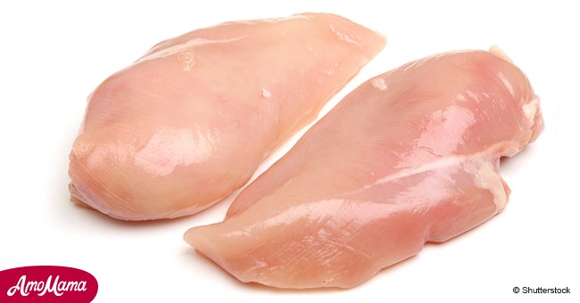 Customer discovers green-colored flesh in chicken breast bought from popular supermarket