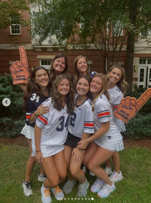 Witney Robeson with her sorority sisters, from a post dated March 16, 2026 | Source: Instagram/auburndg