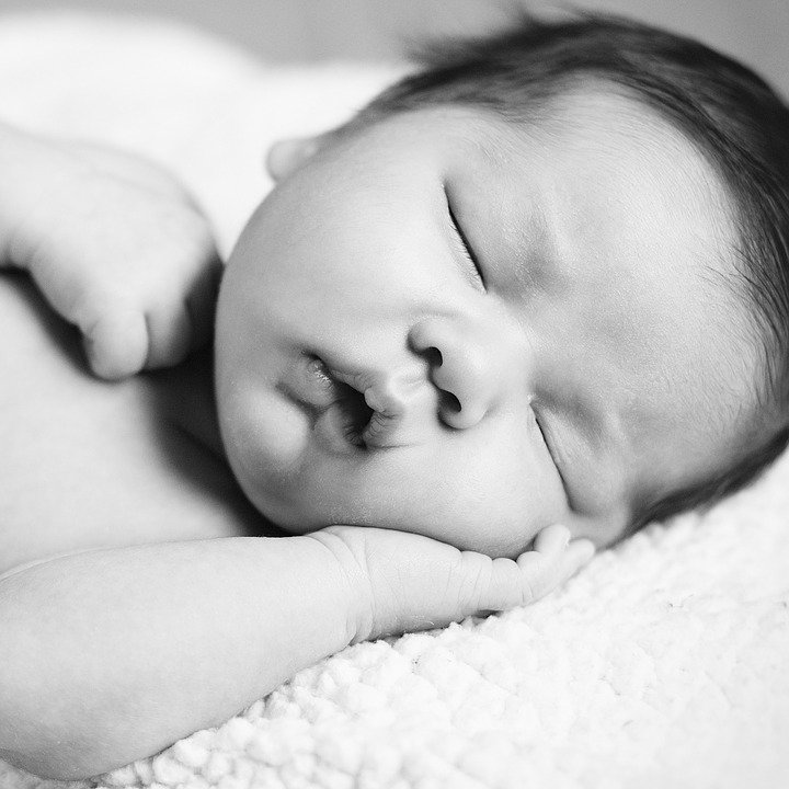 Sleeping baby/ Source: Pixabay