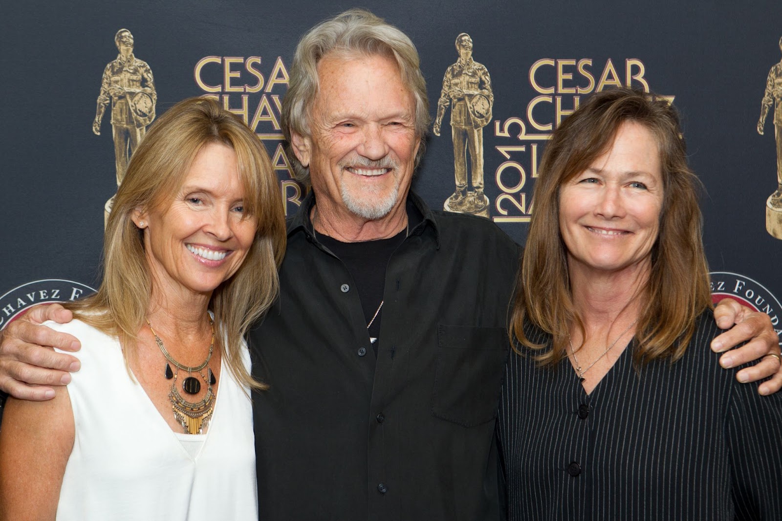 Tracy Kristofferson, Kris Kristofferson, and Lisa Meyers at the Cesar Chavez 2015 Legacy Awards on March 26 in Los Angeles, California. | Source: Getty Images