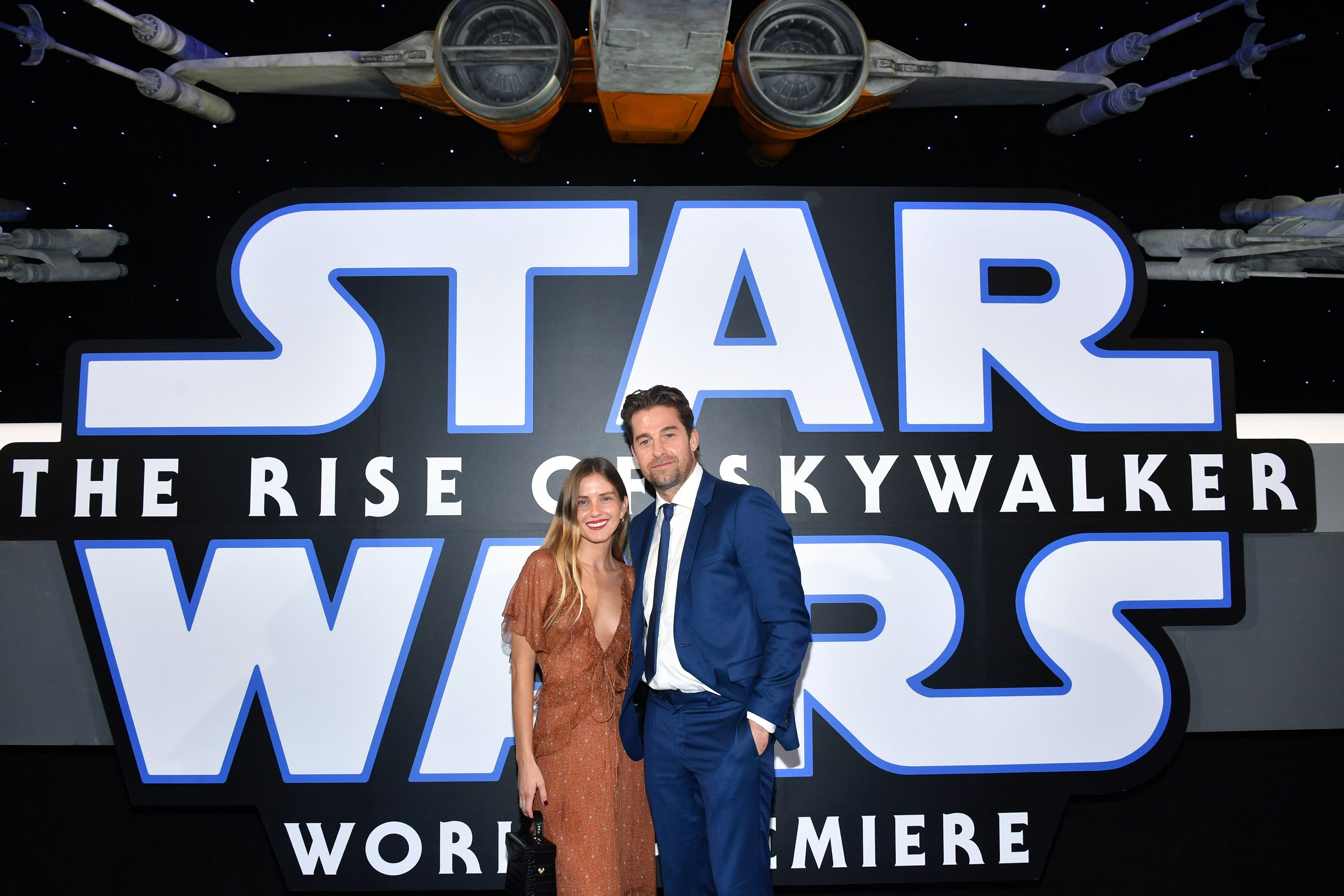 Lindsay Rae Hofmann and Scott Speedman arrive for the World Premiere of "Star Wars: The Rise of Skywalker" on December 16, 2019, in Hollywood | Source: Getty Images