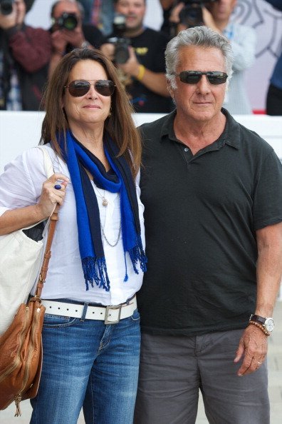 Dustin Hoffman and his wife Lisa Gottsegen arrive at the Maria Cristina Hotel during 60th San Sebastian International Film Festival on September 27, 2012, in San Sebastian, Spain. | Source: Getty Images.