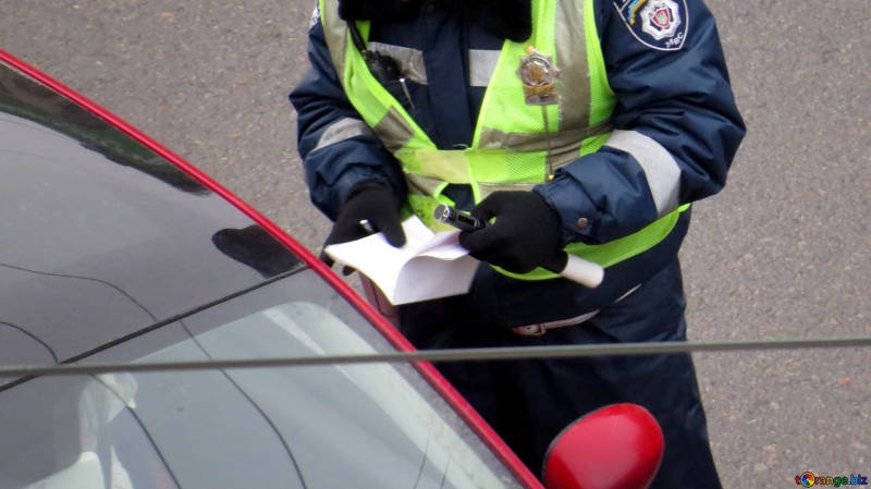 Policía-Imagent tomada de Torange Biz Policía-Imagent tomada de Torange Biz