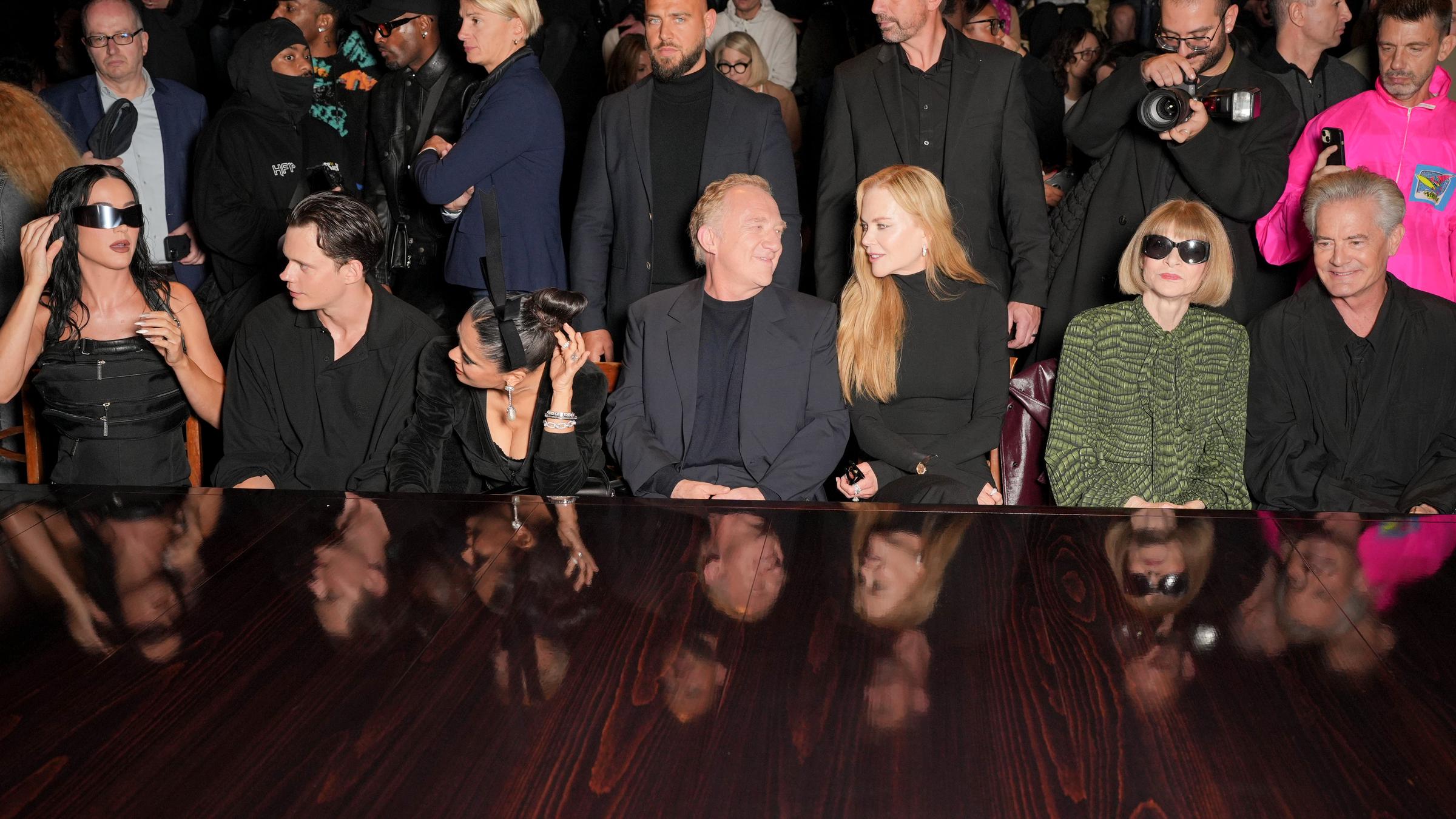 Katy Perry, Bill Skarsgård, Salma Hayek, François-Henri Pinault, Nicole Kidman, Anna Wintour and Kyle MacLachlan at Balenciaga RTW Spring 2025 on September 30, 2024, in Paris, France. | Source: Getty Images