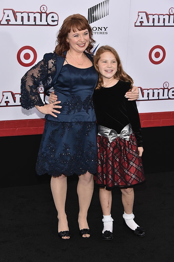 Aileen Quinn and her daughter in 2014. I Image: Getty Images.