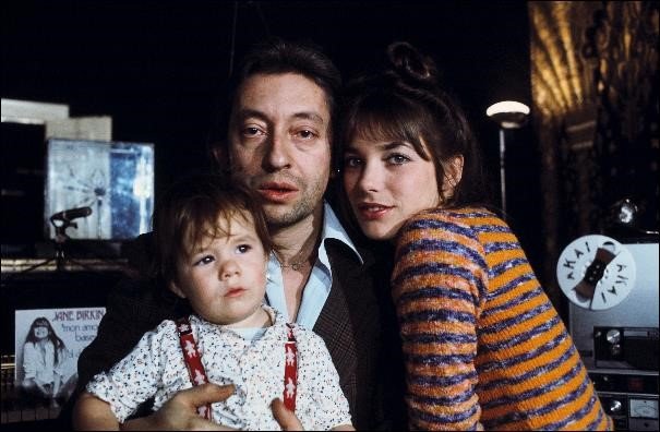 Serge Gainsbourg, Jane Birkin et leur fille Charlotte | photo : Getty Images