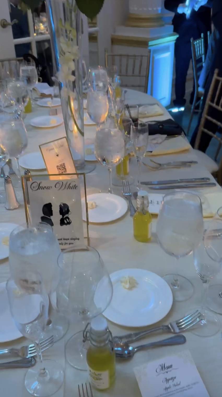 A close-up of one of the tables at Blake and Teresas wedding reception, posted on August 18, 2024 | Source: Instagram/snapsfromsydney