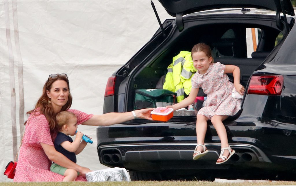 Kate Middleton comparte alimentos con sus pequeños hijos. | Foto: Getty Images