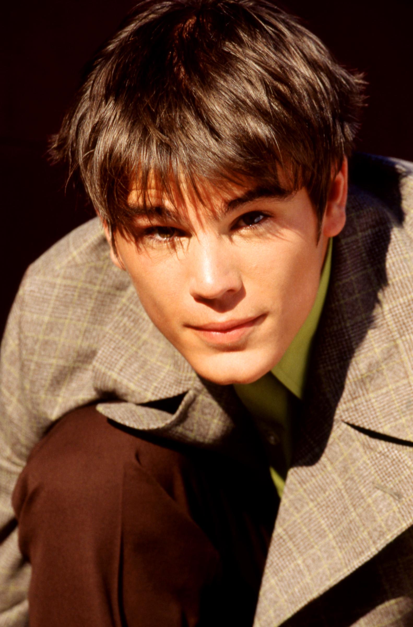 Josh Hartnett posing for a portrait circa 1997 in Los Angeles, California. | Source: Getty Images