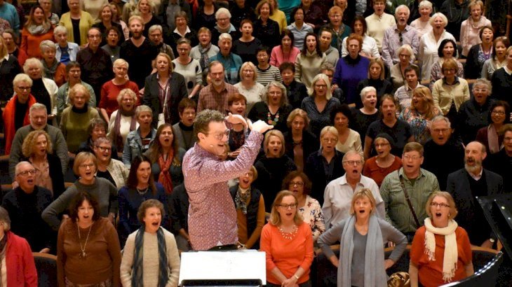 Source: sydney-flash-mob-choir