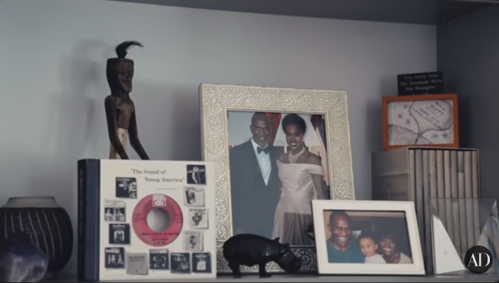 Viola Davis' office in her Los Angeles home, from a video dated January 5, 2023 | Source: youtube.com/ArchitecturalDigest