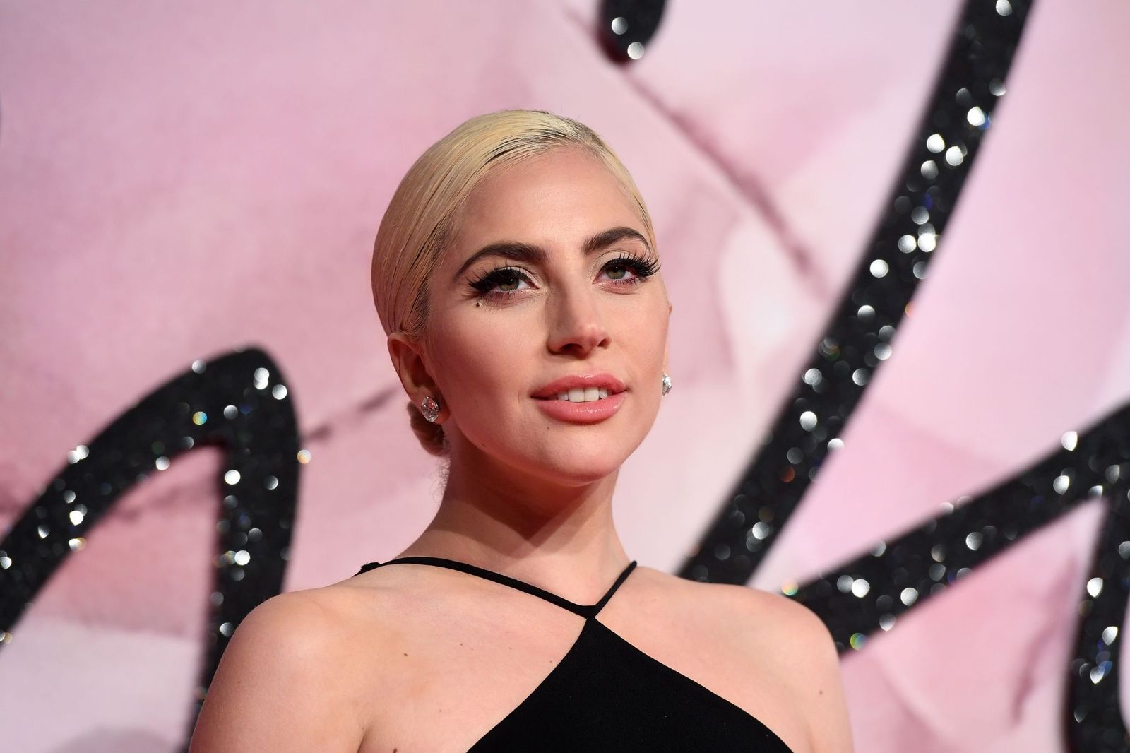 Lady Gaga bei den Fashion Awards 2016 am 5. Dezember 2016 | Quelle: Getty Images