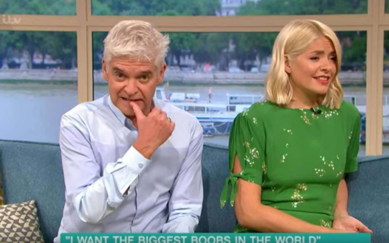 Phillip Schofield and Holly Willoughby react to Martina Big on "This Morning: | Photo: YouTube/ This Morning