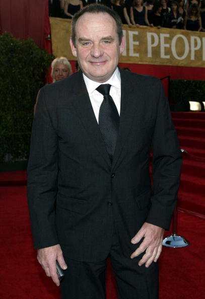 Actor Paul Guilfoyle attends the 30th Annual People's Choice Awards at the Pasadena Civic Auditorium January 11, 2004, in Pasadena, California. | Source: Getty Images.