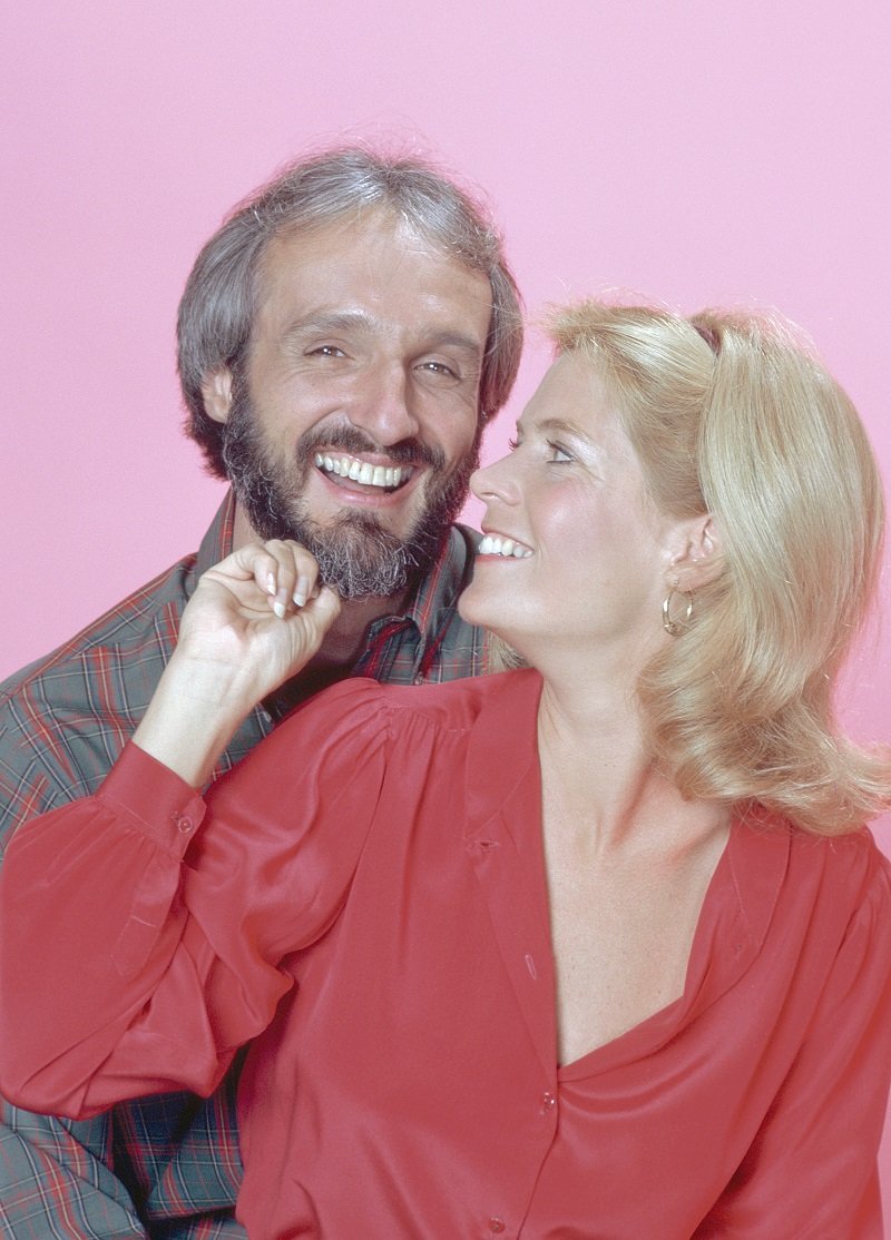 Michael Gross as Steven Keaton and Meredith Baxter as Elyse Keaton circa 1983 | Photo: Getty Images