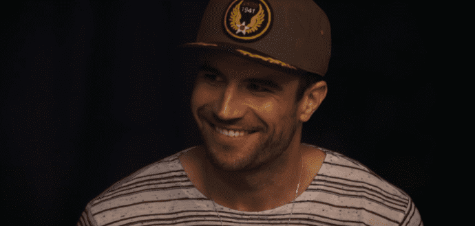 Sam Hunt during an interview with Rolling Stone on June 5, 2015 | Source: YouTube/Rolling Stone