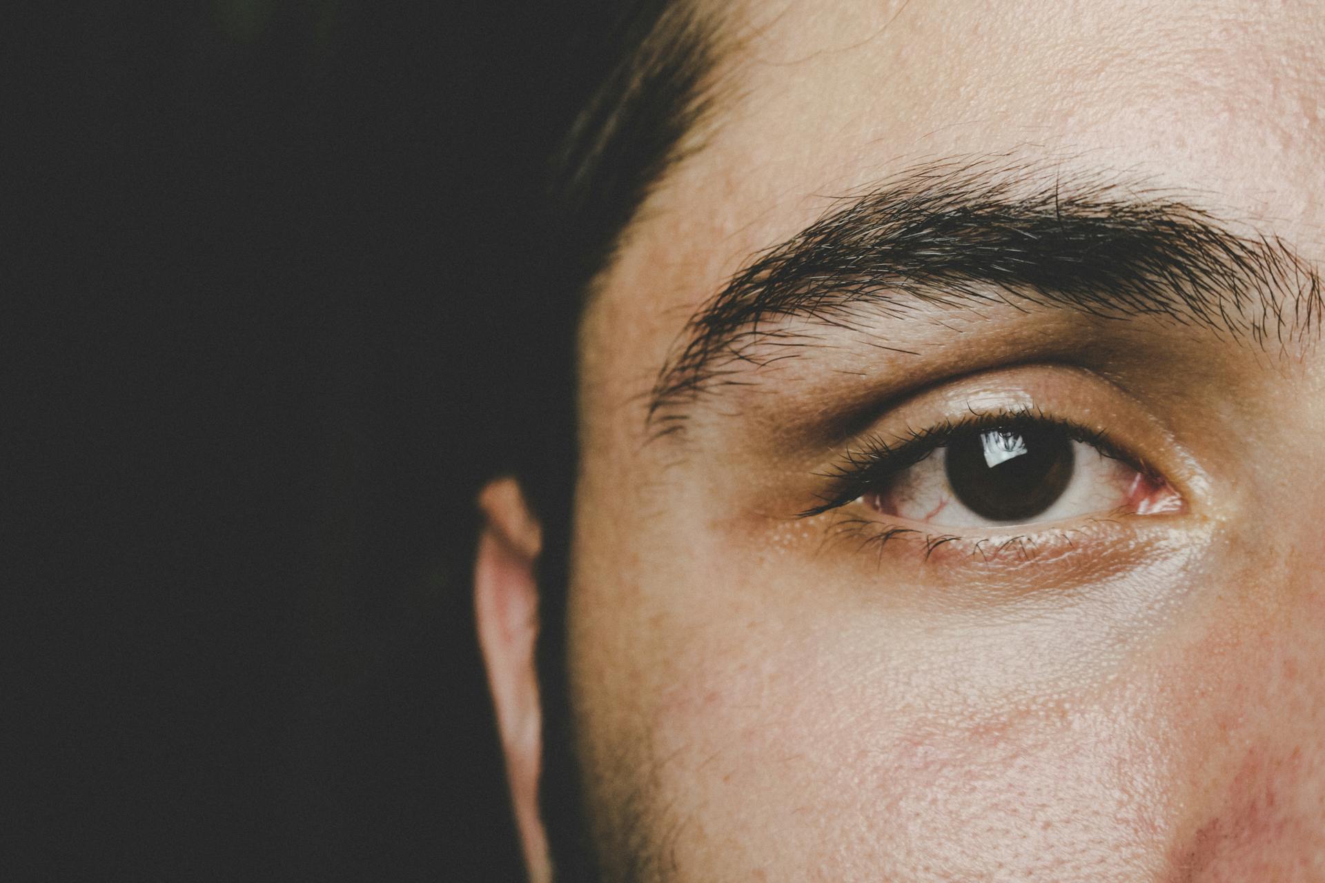 Close up of a man's right eye | Source: Pexels