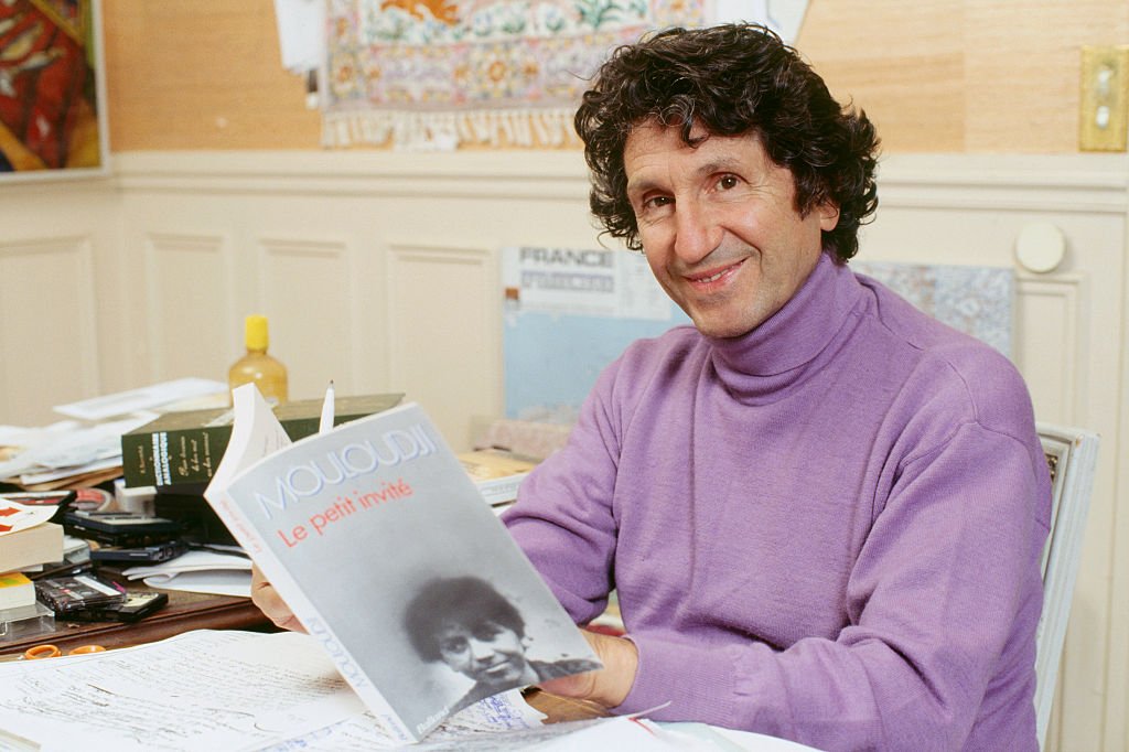 le chanteur et acteur français Marcel Mouloudji. | Photo : Getty Images le chanteur et acteur français Marcel Mouloudji. | Photo : Getty Images