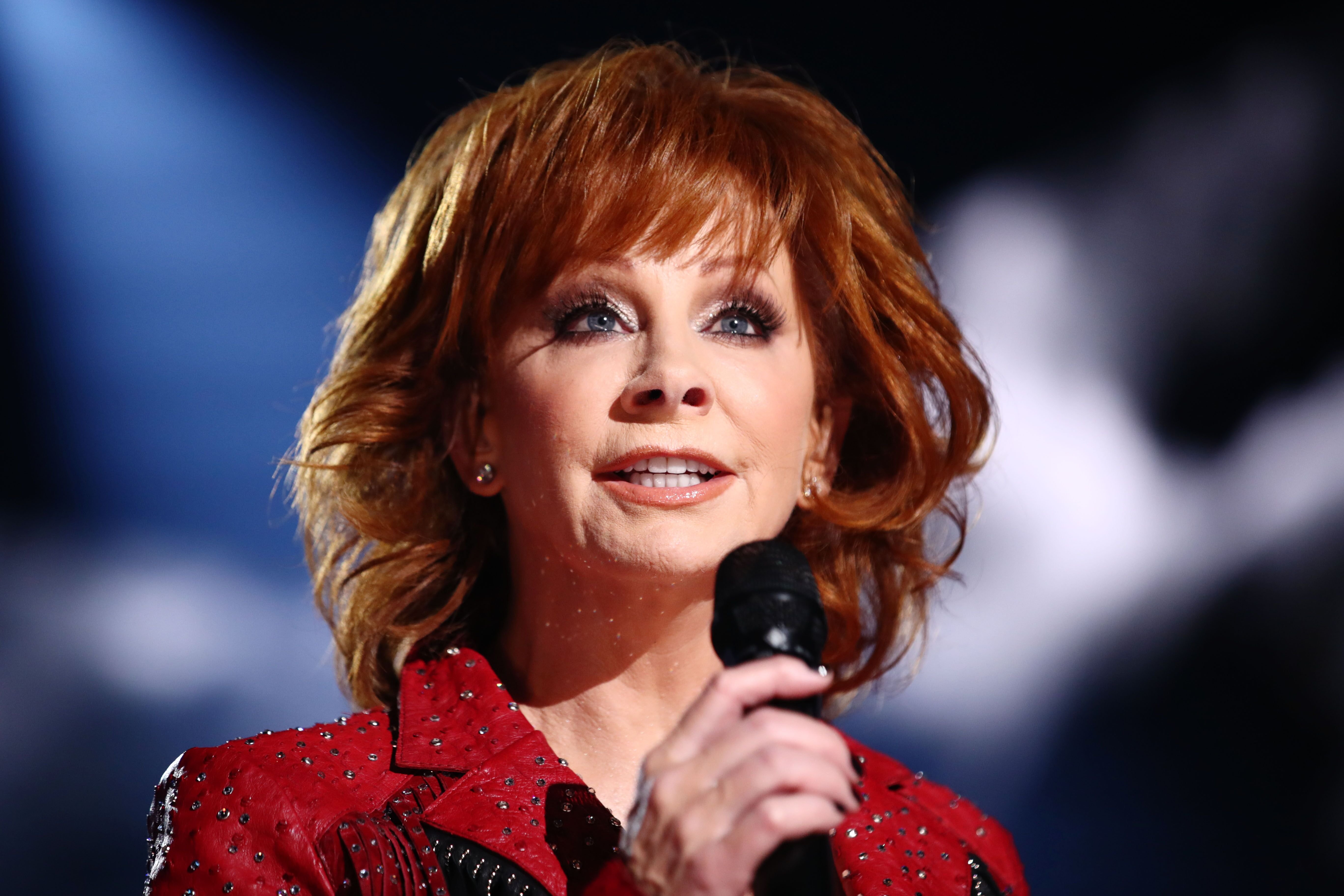 Host Reba McEntire performs onstage during the 54th Academy Of Country Music Awards at MGM Grand Garden Arena on April 07 | Photo: Getty Images