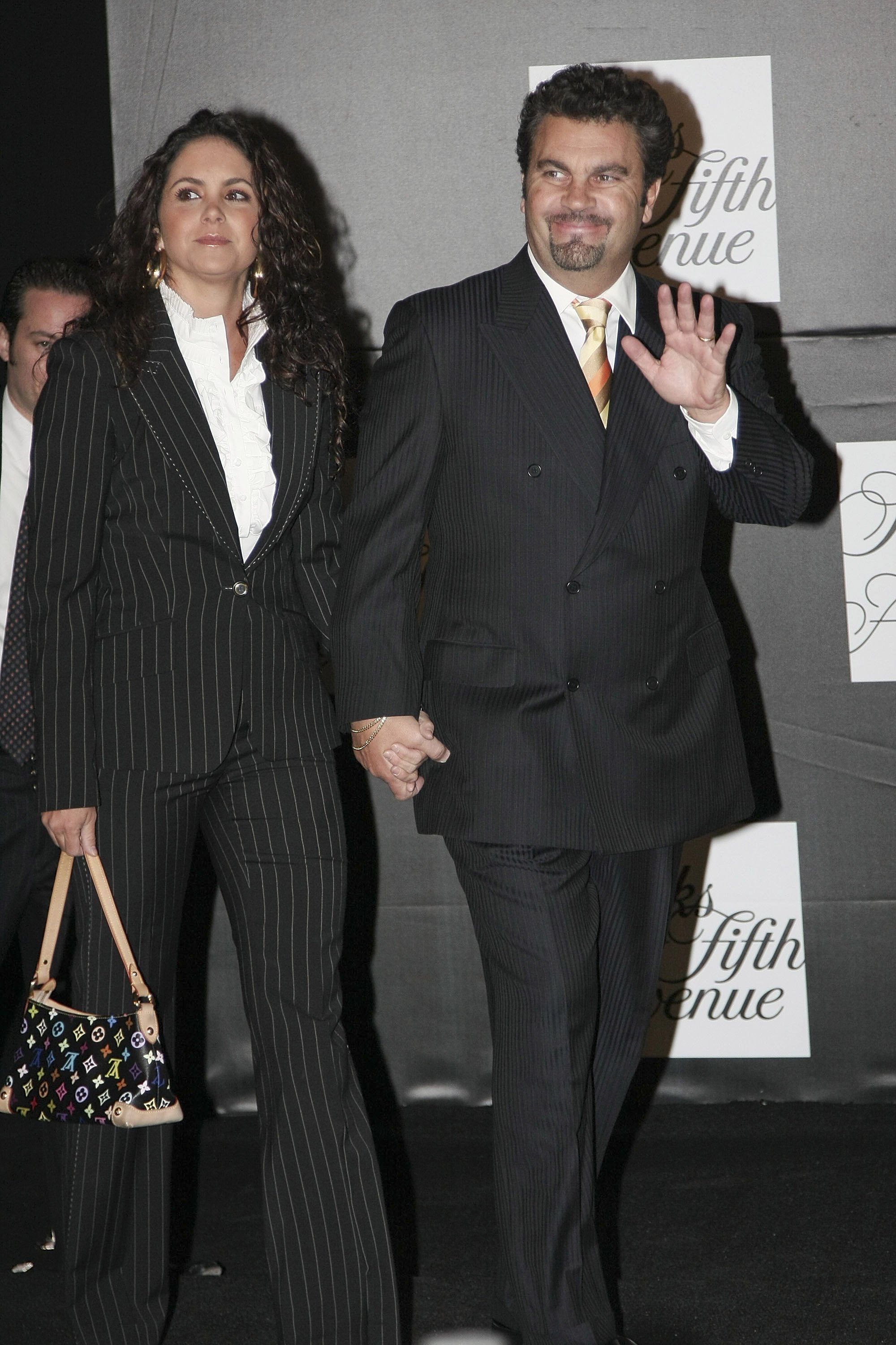 Lucero y Mijares en apertura de Saks Fifth Avenue en noviembre de 2007 en Ciudad de México. | Foto: Getty Images