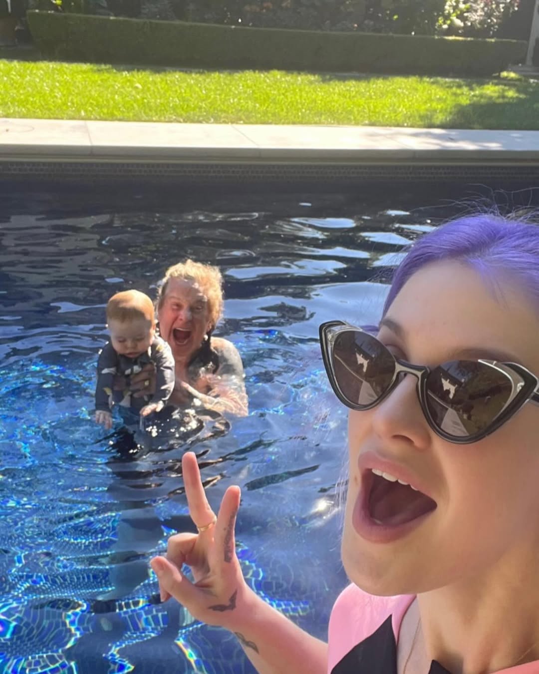 Kelly and Ozzy Osbourne from a post dated October 16, 2023. | Source: Instagram/sharonosbourne